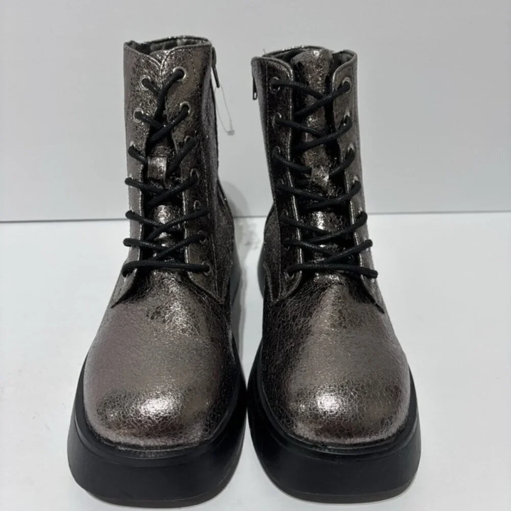 Steve Madden Big Kids’ Jinez Combat Boots, Girls’ Size 5 M